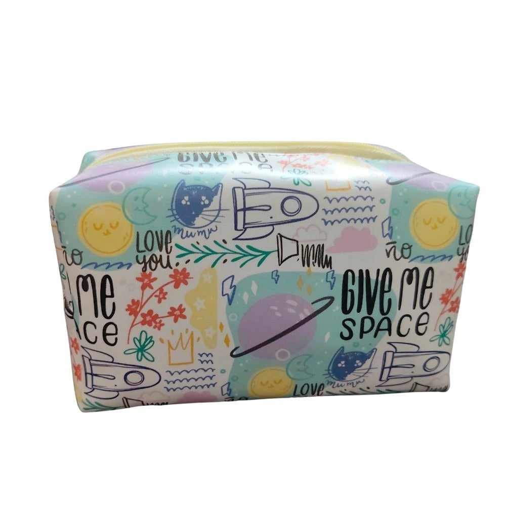 Pouch - Give Me Space – 3+ Years